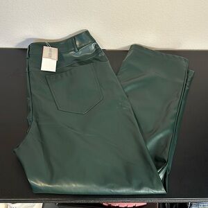 Alexia Admor | Emerald Vegan Leather Slim Pant